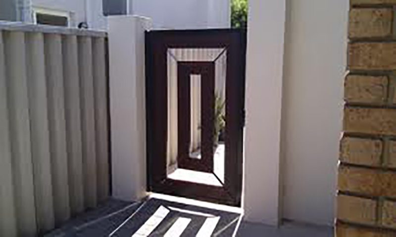 Pedestrian Gate 13