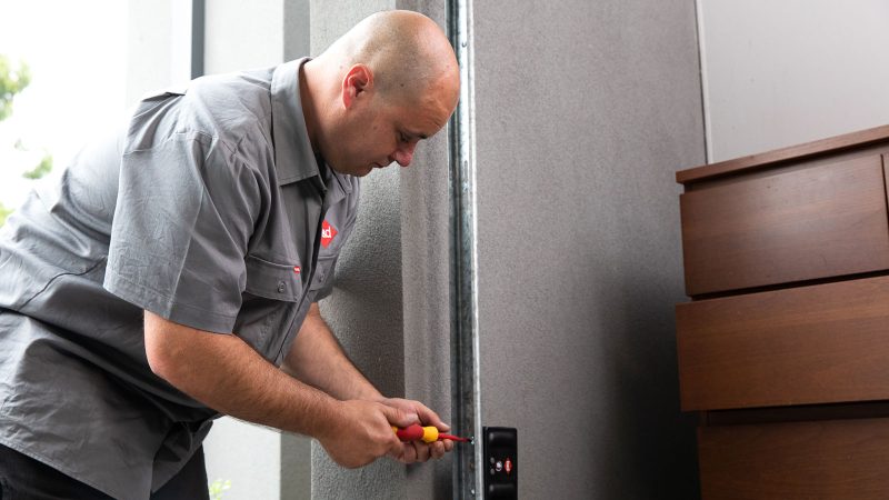 garage-door-repairs-port macquarie